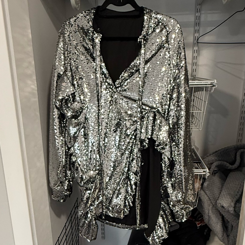 New w/o tags Silver Sequin Dress